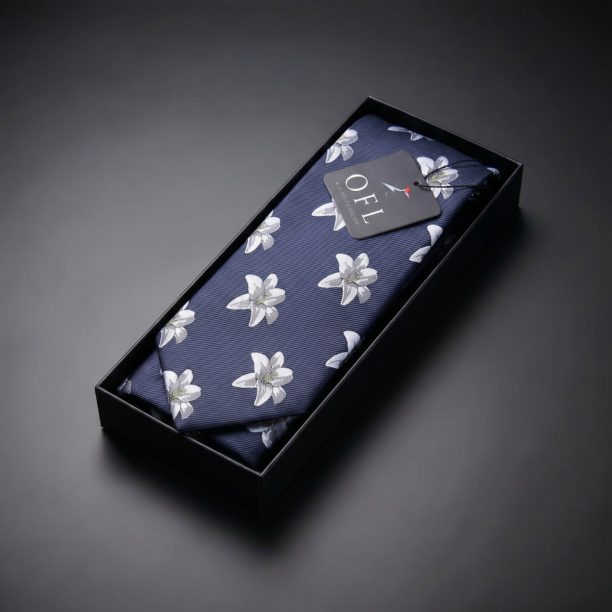Lily Floral Tie